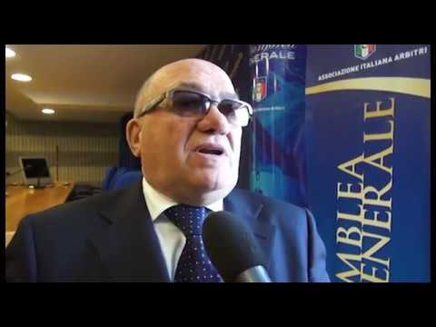 Calcio, il Museo Amaranto premia l'ex presidente Mancini: la curva Sud diserta l'appuntamento