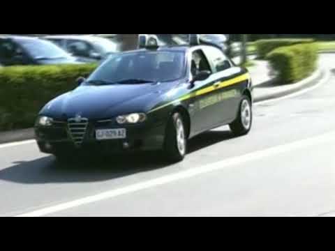 Scoperta maxi evasione nella produzione di scarpe di lusso: coinvolta anche azienda aretina