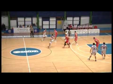 Basket, ultimi secondi fatali per l'Amen Sba: Umana Chiusi vince 84-79