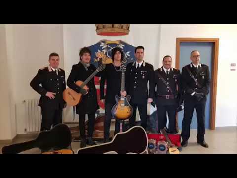 Arezzo. Chitarre rubate ai Negrita, riconsegnati gli strumenti