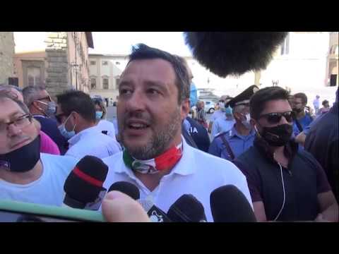 La procura di Arezzo risponde alle accuse di Matteo Salvini