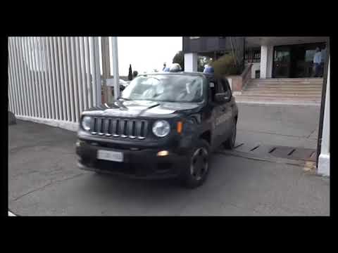 Arezzo, prostitute cinesi picchiate e derubate: fermati due italiani