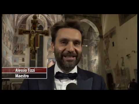 Successo per il Requiem di Mozart davanti agli affreschi di Piero