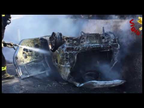 Arezzo. Auto in fiamme in A1: morte due persone