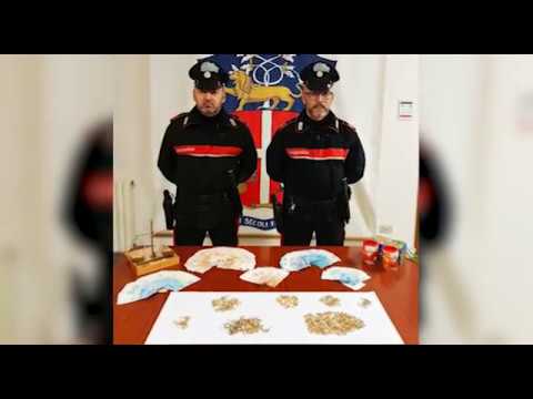 Ruba oro nella ditta dove lavora, sorpreso con 70 grammi in bocca: arrestato