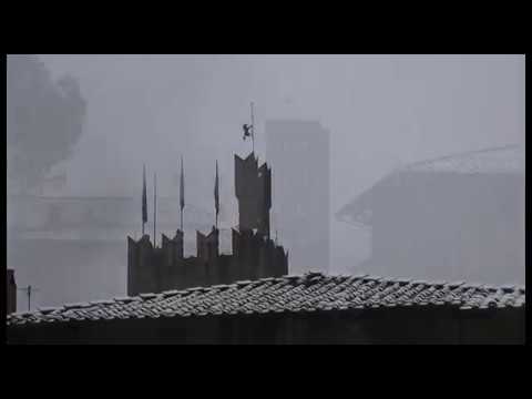 Arriva anche ad Arezzo la neve, le immagini suggestive della provincia