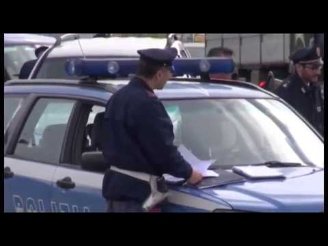 Montevarchi(Ar). Tenta di travolgere due studenti fuori da scuola: arrestato un 32enne