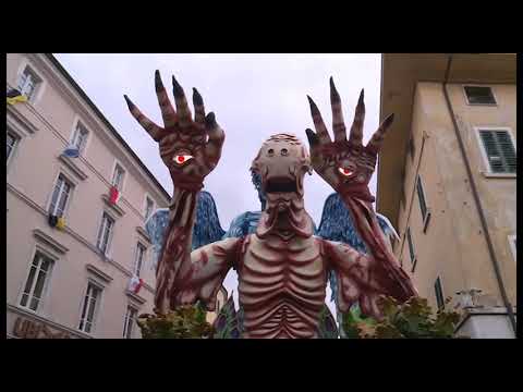 Prima uscita per il Carnevale di Foiano, spettacolo puro dei suoi carri