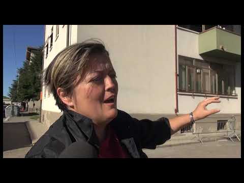 Arezzo, calcinacci giù da un terrazzo in via Benvenuti. I residenti: 