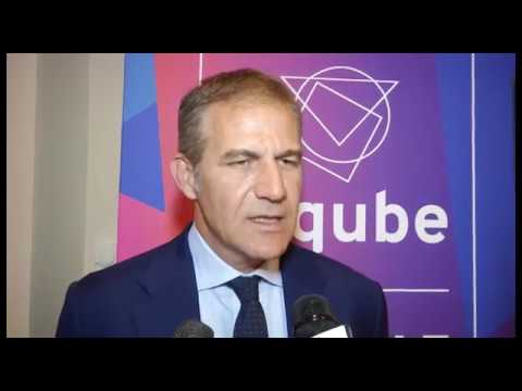 Estra a fianco delle start-up innovative con E-qube