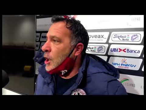 Calcio, dopo l'amara sconfitta l'Arezzo prepara un dossier sui torti arbitrali